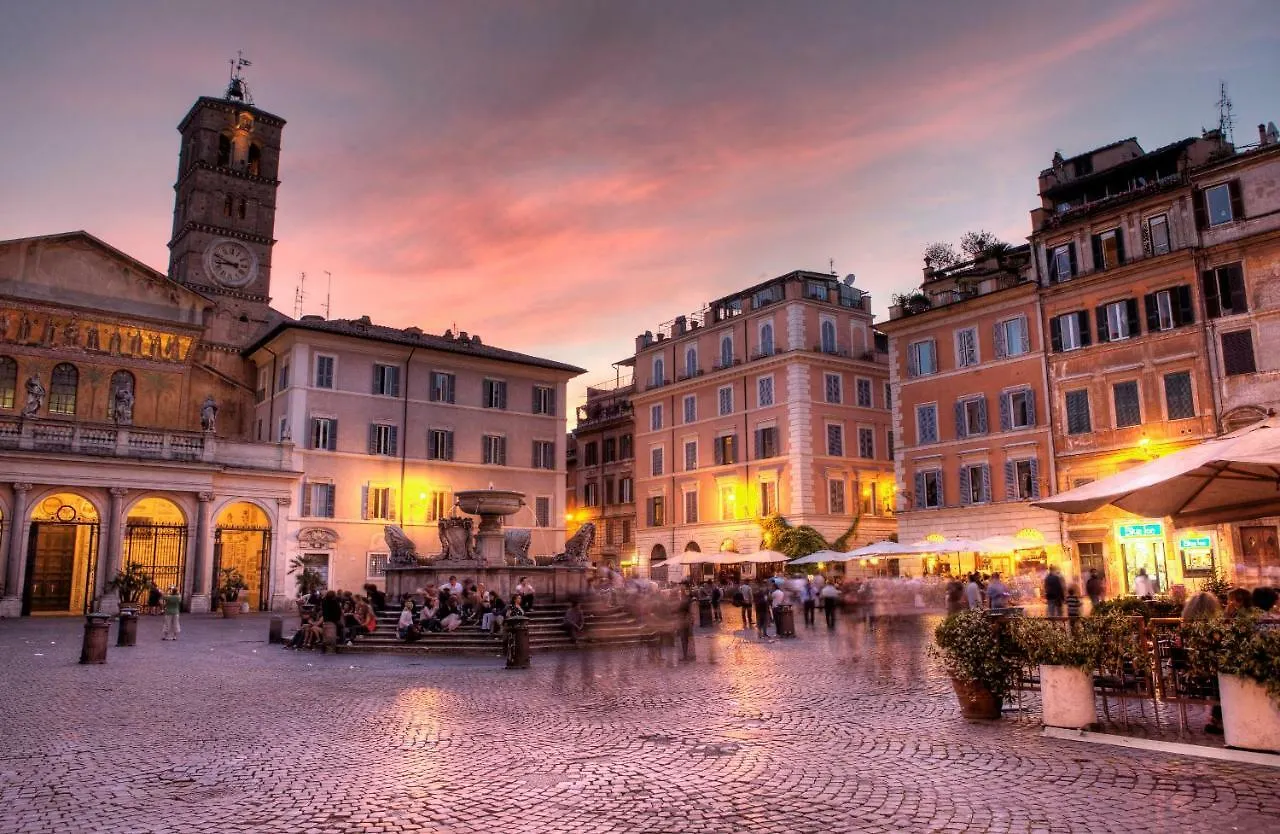 Lost&Found In Trastevere Roma 0*,  Italia